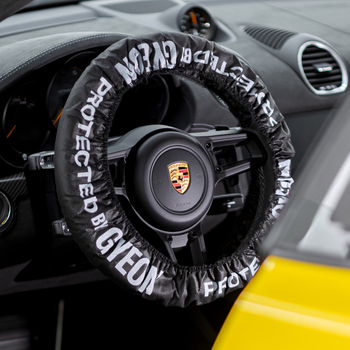 Q²M Steering WheelCover